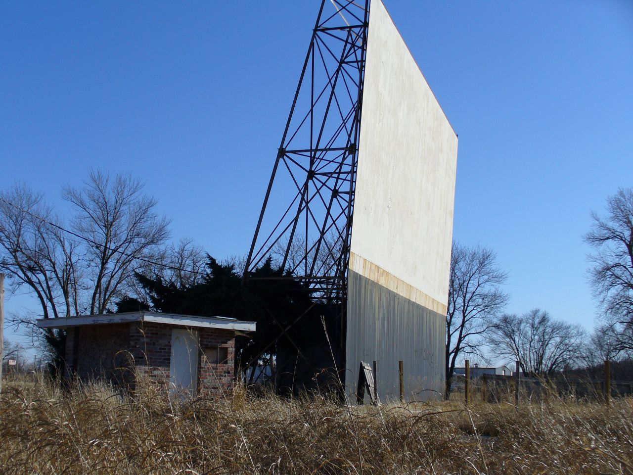 Drive-in movie theatre screen; photo by Kevin, Wikimedia Commons (CC BY 2.0).