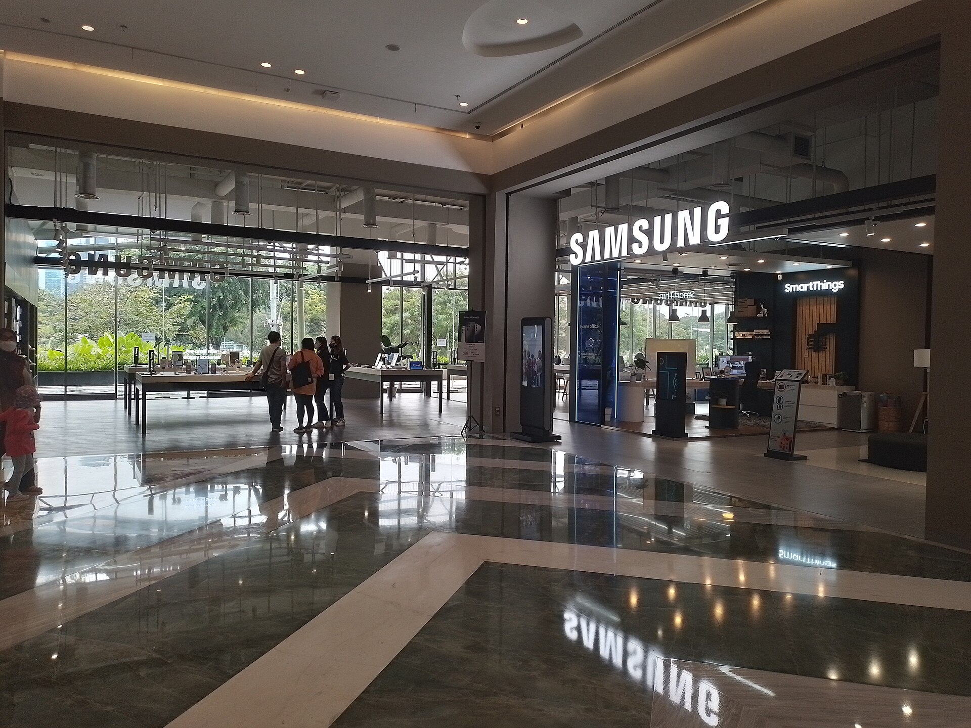 A Samsung Experience Store, illustrating the company's annual Samsung Week promotion